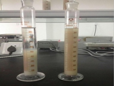 如圖所示添加了膨潤土的涂料懸浮性非常好不沉淀
